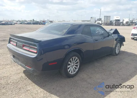 2017 Dodge Challenger Sxt z USA, uszkodzony, nr VIN 2C3CDZAG5HH578236